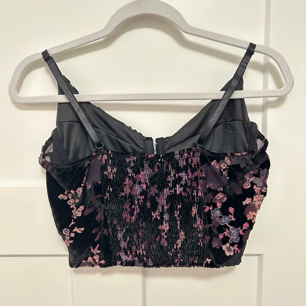Windsor Black and Pink Floral Crop Top - Picture 4 of 6